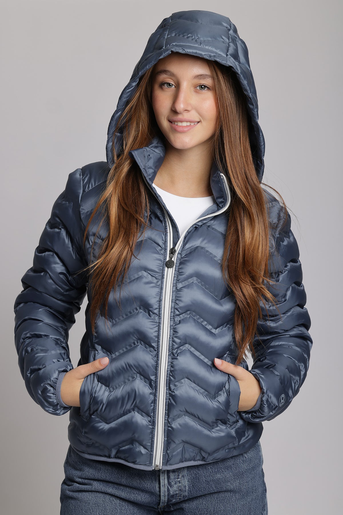 Women's packable puffer jacket in metallic cobalt - O8Lifestyle