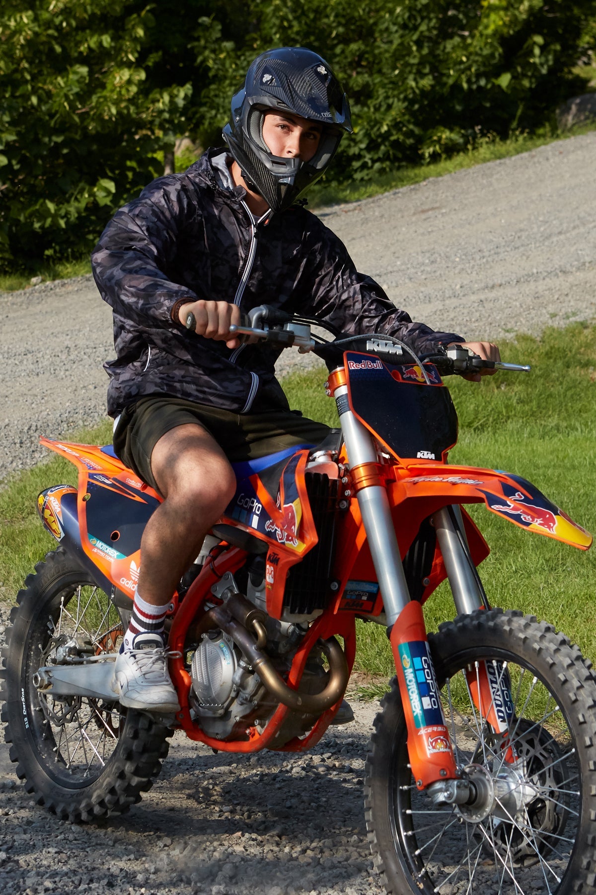 Black camo full zip packable rain jacket and windbreaker - O8Lifestyle