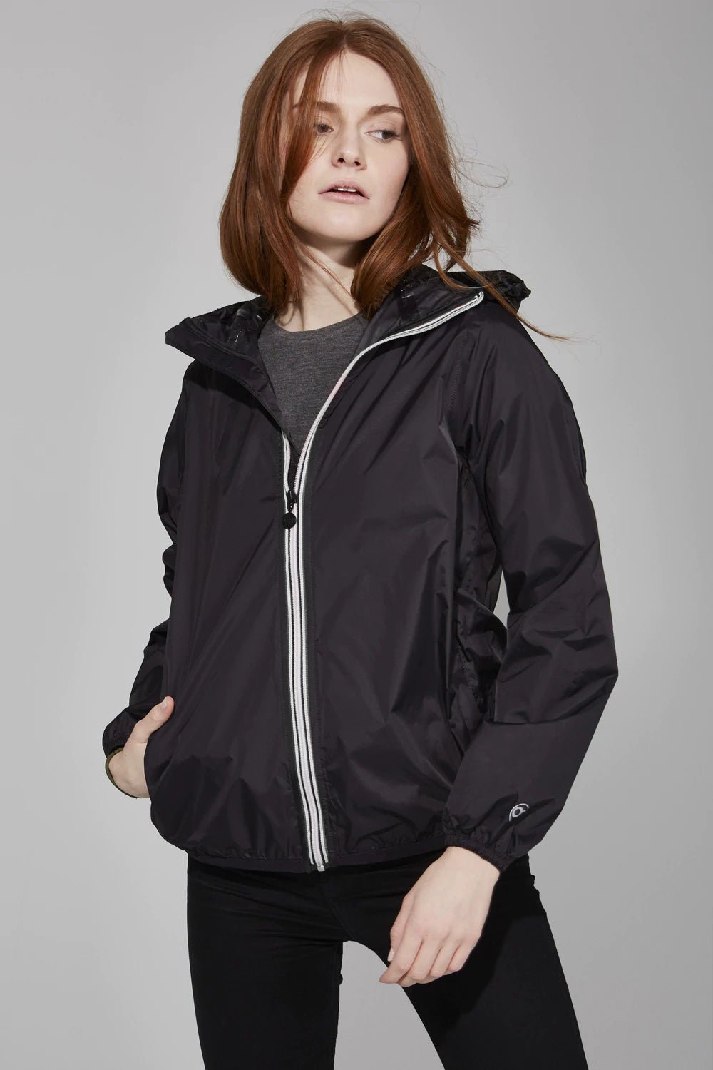 Women's packable rain jacket and windbreaker in black