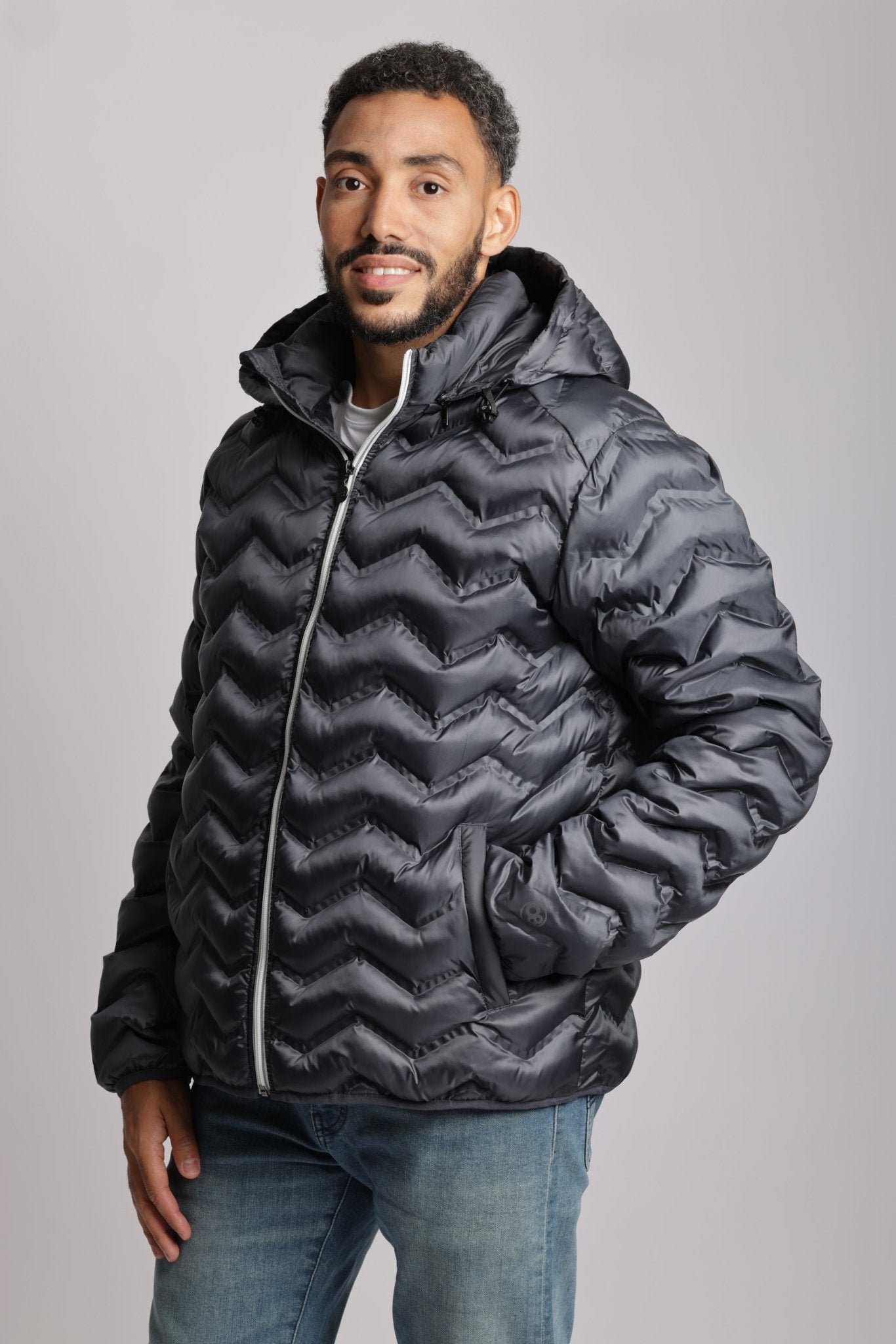 Men's packable puffer jacket in anthracite - O8Lifestyle