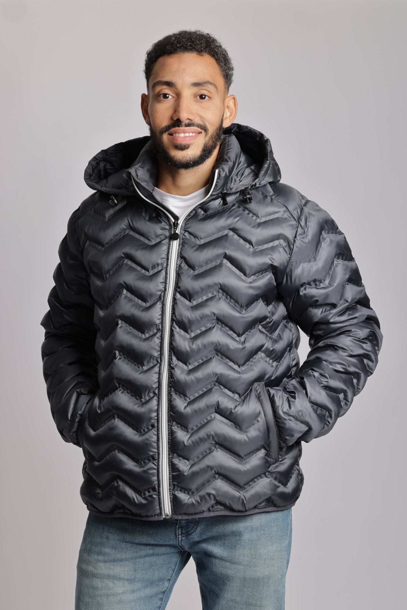 Men's packable puffer jacket in anthracite - O8Lifestyle