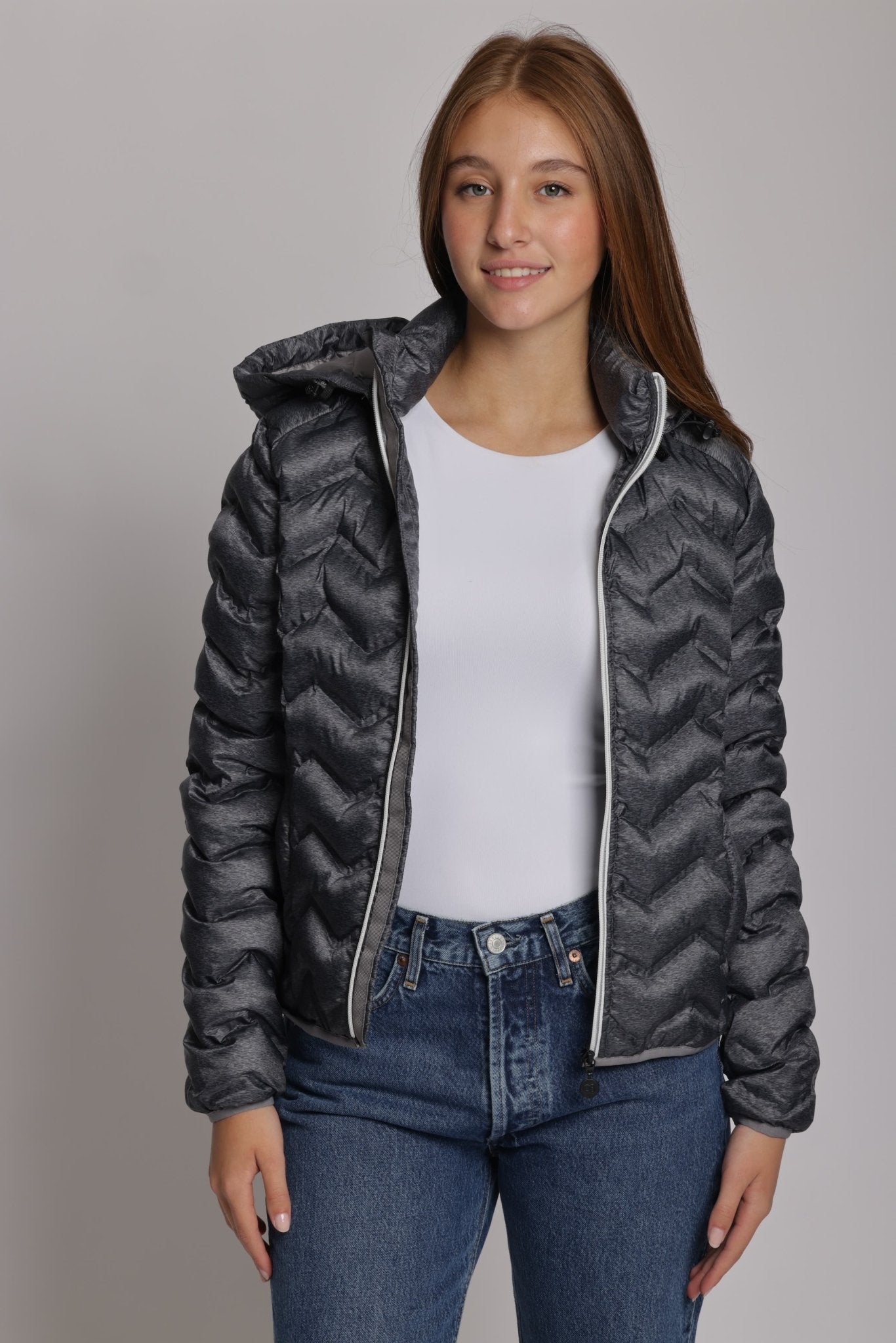 Women's packable puffer jacket in dark heather grey - O8Lifestyle