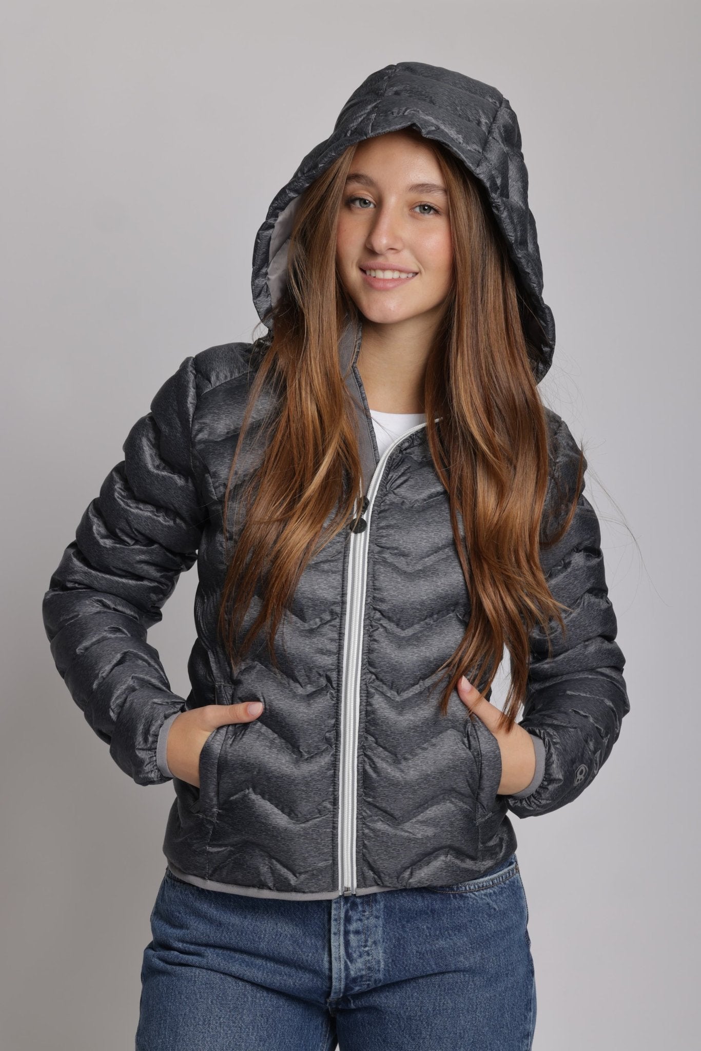 Women's packable puffer jacket in dark heather grey - O8Lifestyle